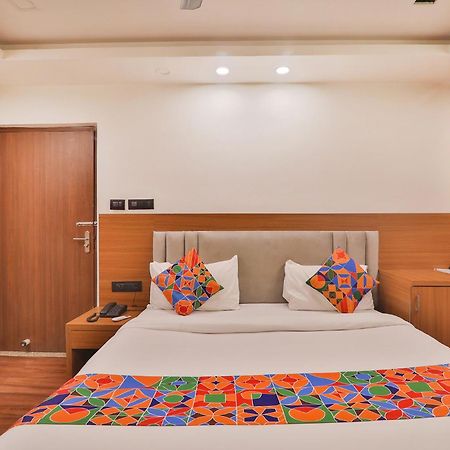 לקנאו Fabhotel Shaurya Inn מראה חיצוני תמונה