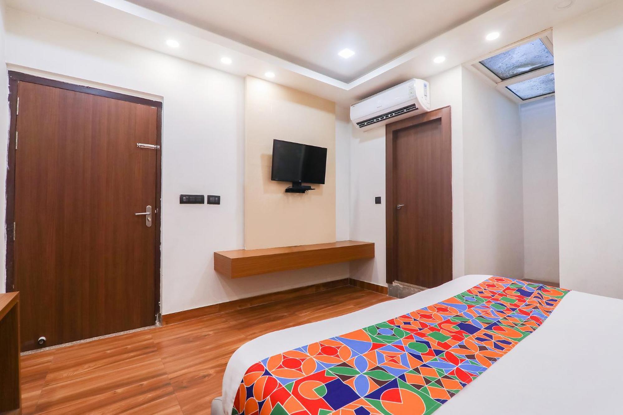 לקנאו Fabhotel Shaurya Inn מראה חיצוני תמונה